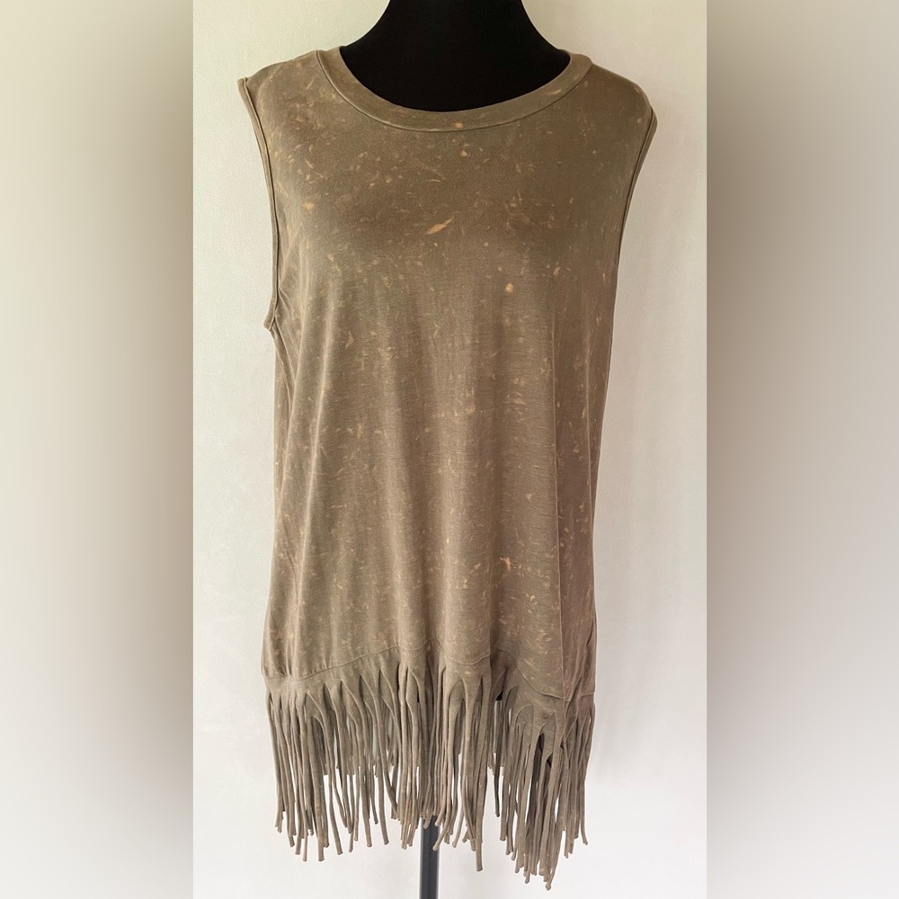 BIBI Khaki Splatter Dye Sleeveless Fringe Hem T-Shirt Sz L Boho Hippie Festival